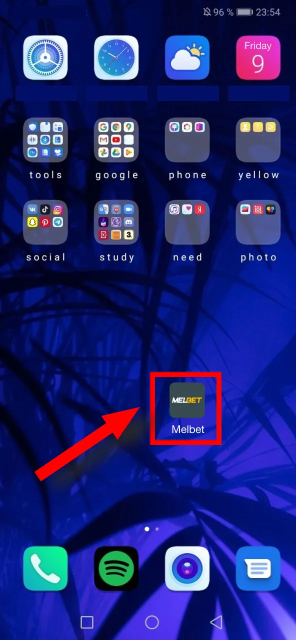 Melbet APK انسٹال مکمل کریں اور اپنے ڈیوائس مینو میں لوگو تلاش کریں۔